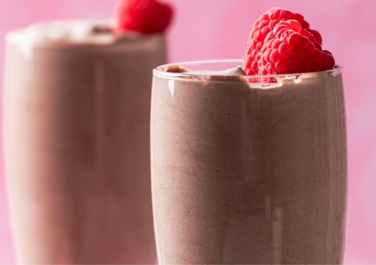 A Rich, Creamy Chocolate Mousse with Just 3 Ingredients!